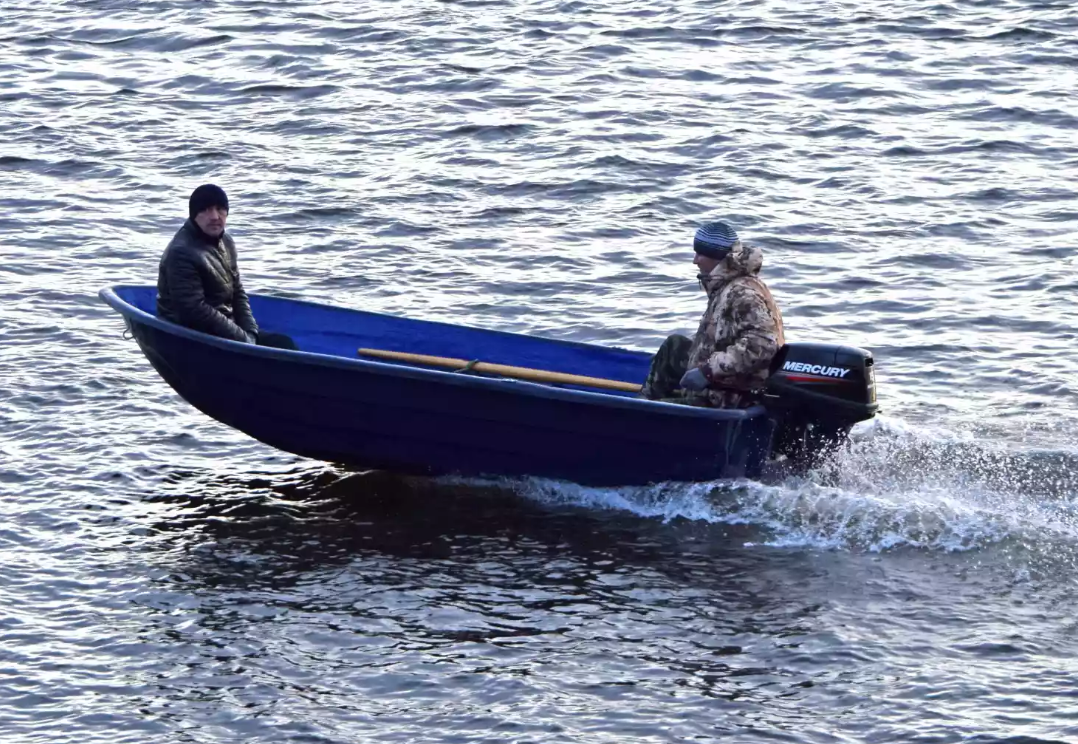 Стеклопластиковая лодка Neman-340 (тримаран) 