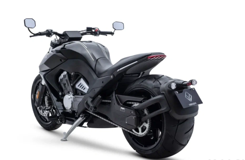 Мотоцикл Benda LFC 700 