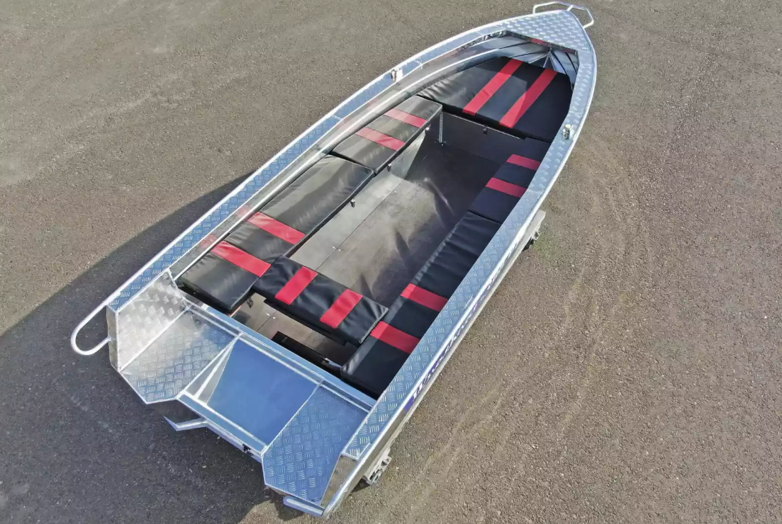 Алюминиевая лодка Wyatboat-390РМ увеличенный борт 