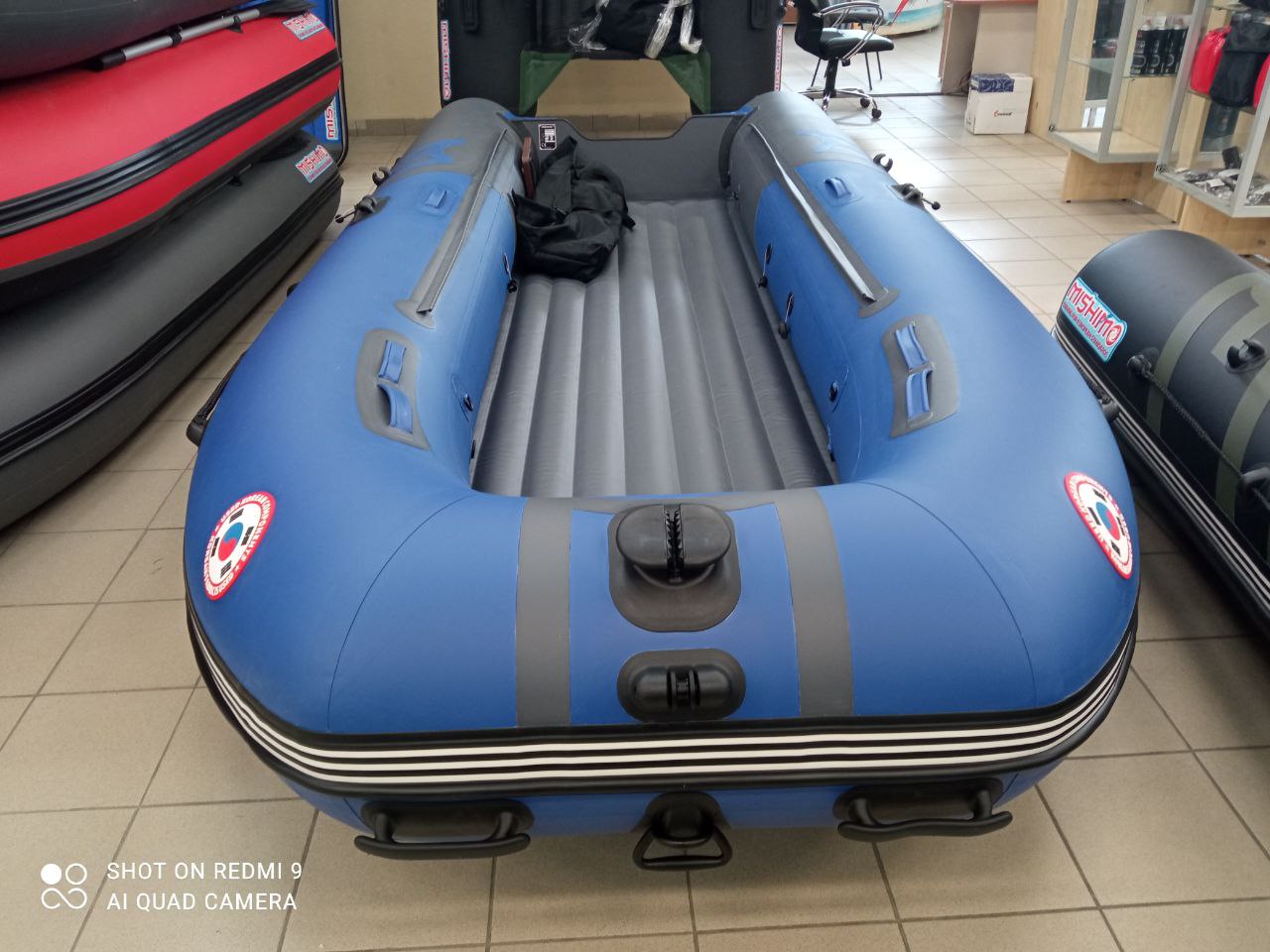 Лодка MISHIMO RIVER JET 470 под водомет 