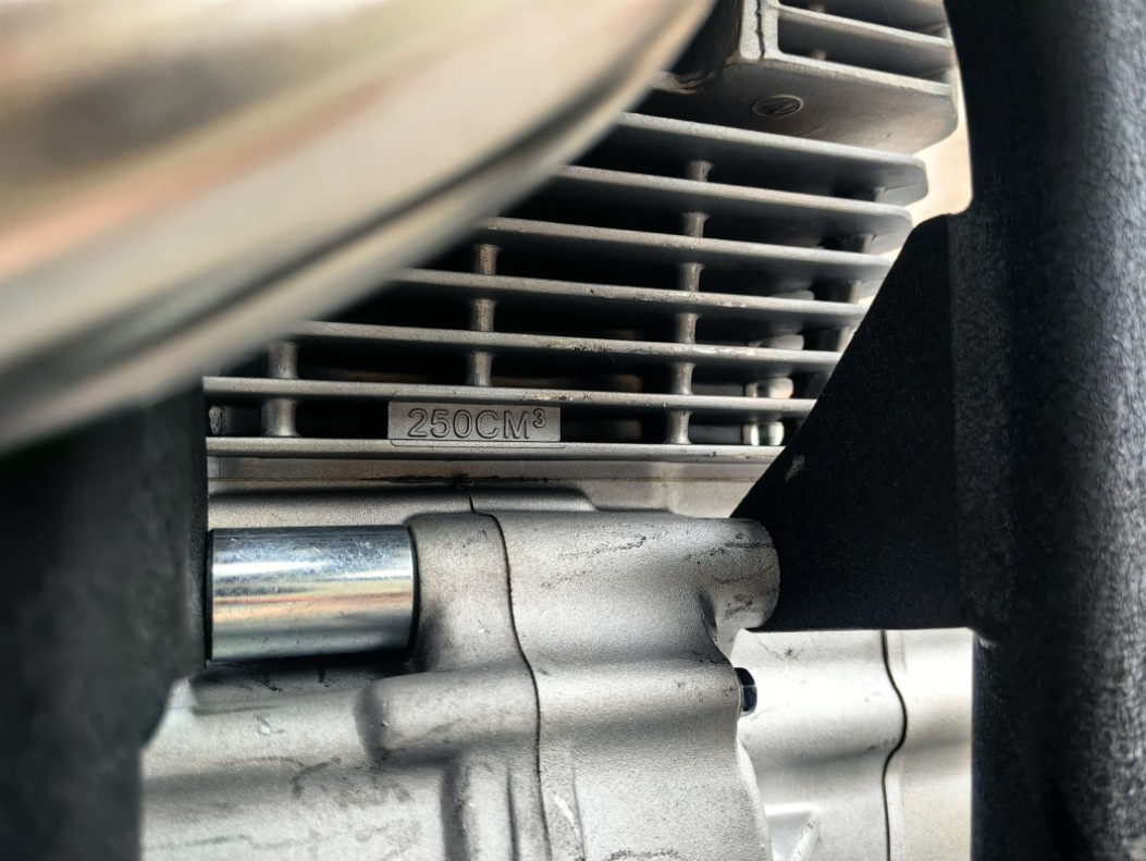 Мотоцикл JHLMOTO JHL Z4i (EFI) PR250 (172FMM-5S) 