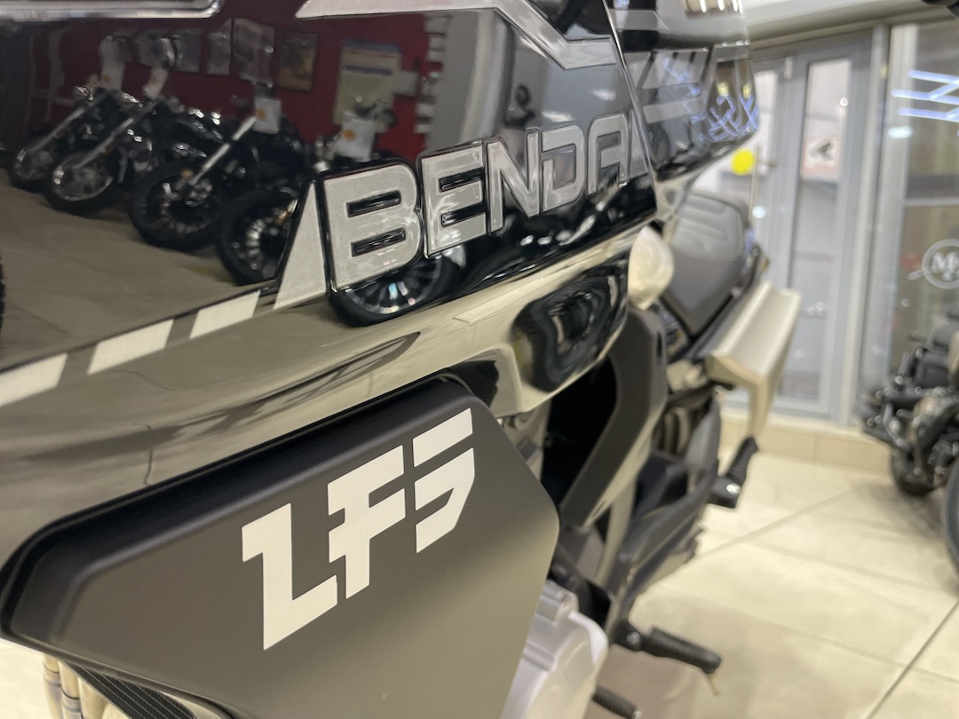 Мотоцикл Benda LFS 700 