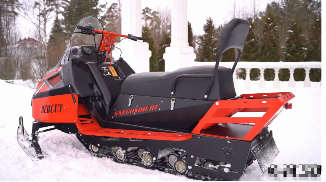 Миниснегоход Бурлак Беркут 20 л.с. 