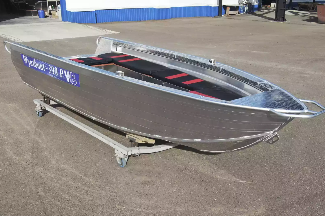Алюминиевая лодка Wyatboat-390РМ увеличенный борт 