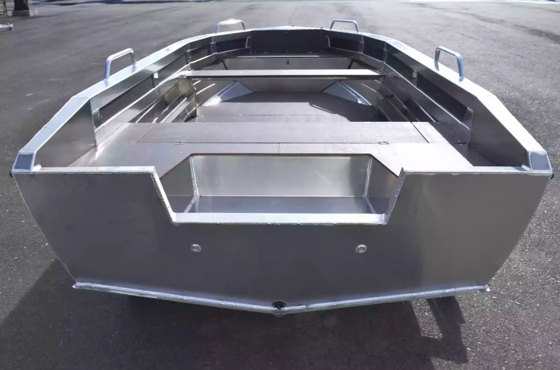 Алюминиевая лодка  Неман-480 Р 