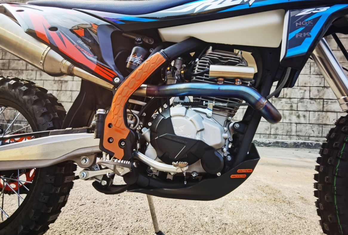 Мотоцикл JHLMOTO JHL Z3 CB250 (172FMM-3A) 