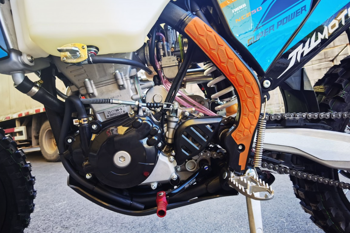 Мотоцикл JHLMOTO JHL Z7 NC250S (177MM-A) 