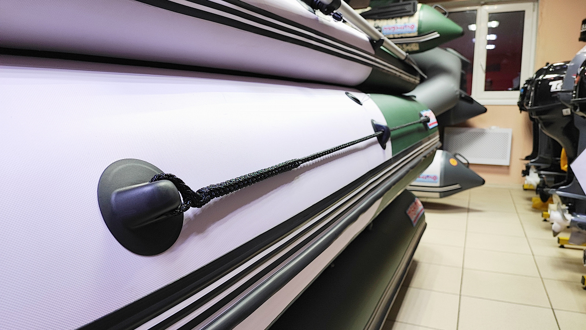 Лодка MISHIMO FAMILY PRO 390 