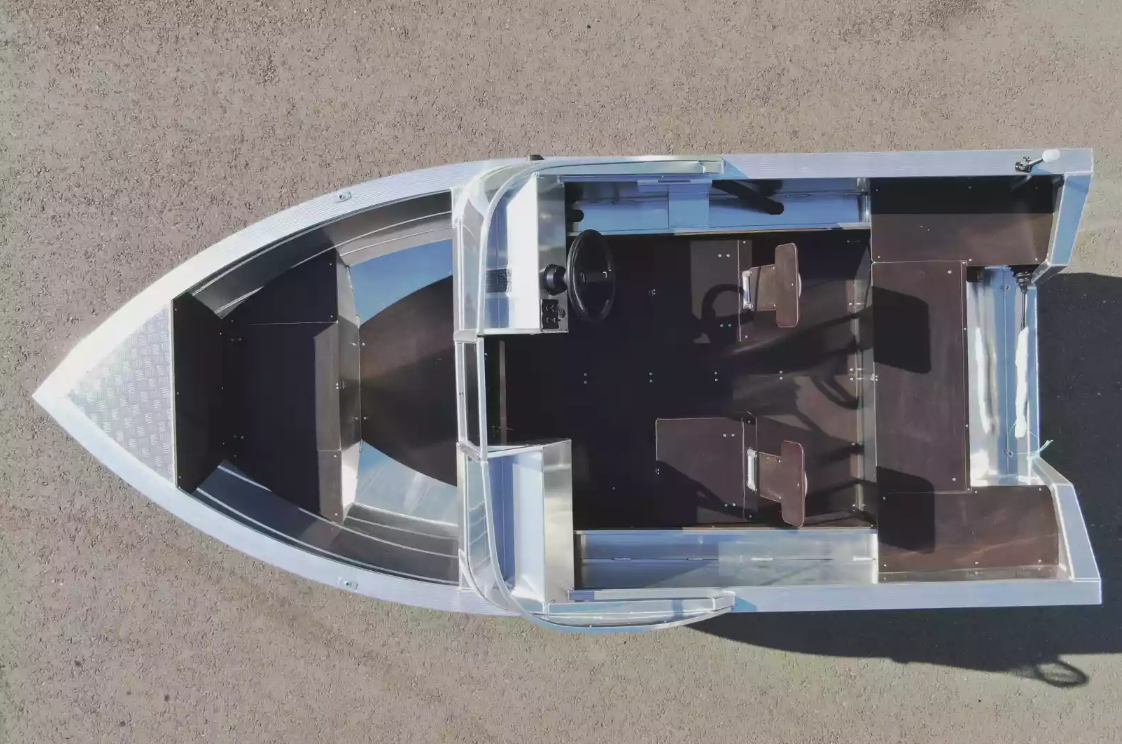 Алюминиевая лодка  Неман-400 DCM 