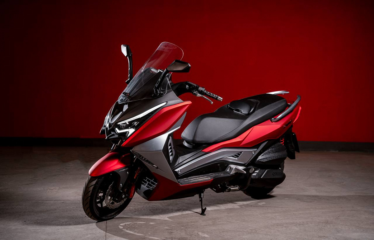 МАКСИСКУТЕР ARIIC 318 