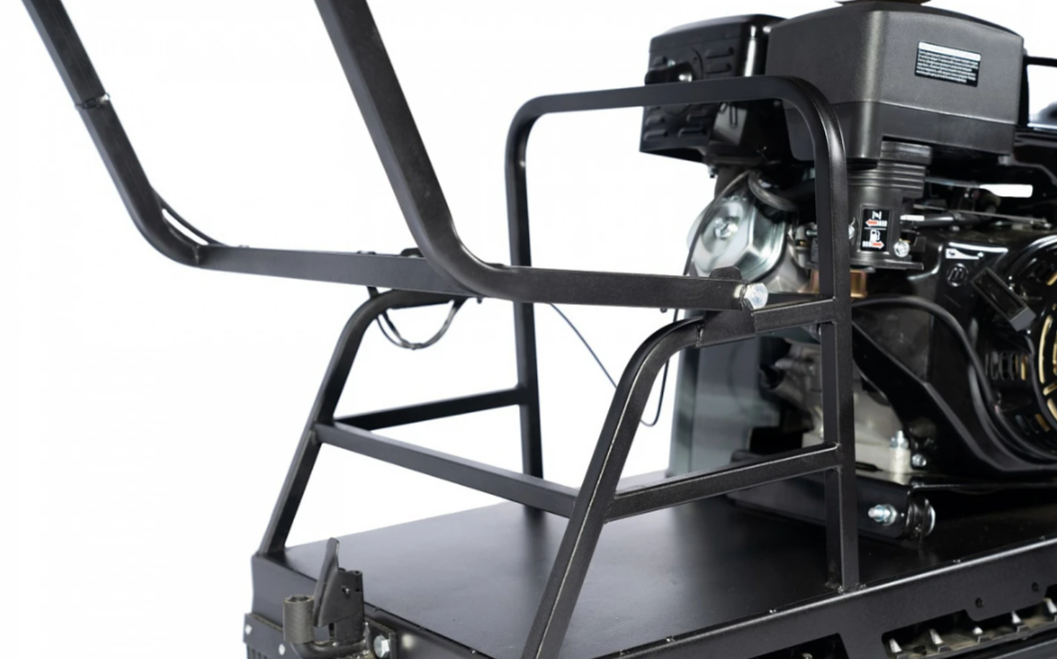 Мотобуксировщик БУРЛАК-M2 LFS 15 л.с.(передний привод, склизы) 