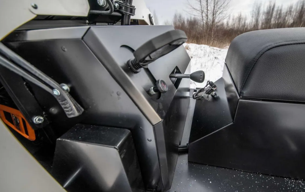 Снегоход АРКТИК 4Т 