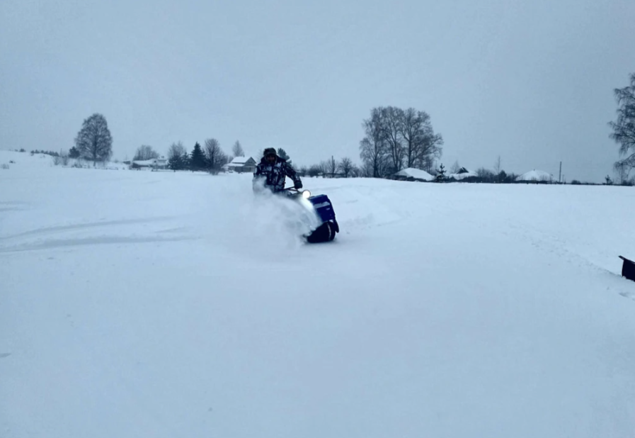 Мотобуксировщик Альбатрос-XLV 9 тележки, 1450 мм 