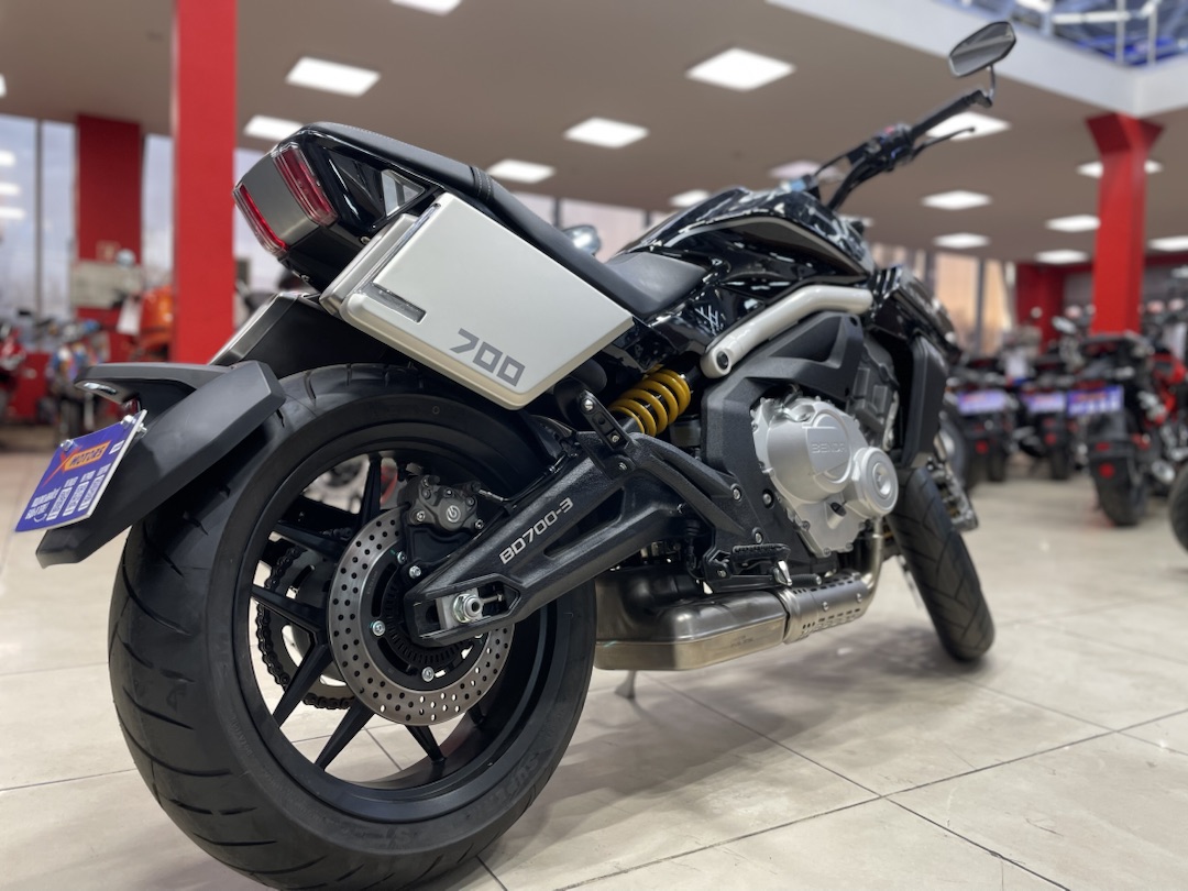 Мотоцикл Benda LFS 700 