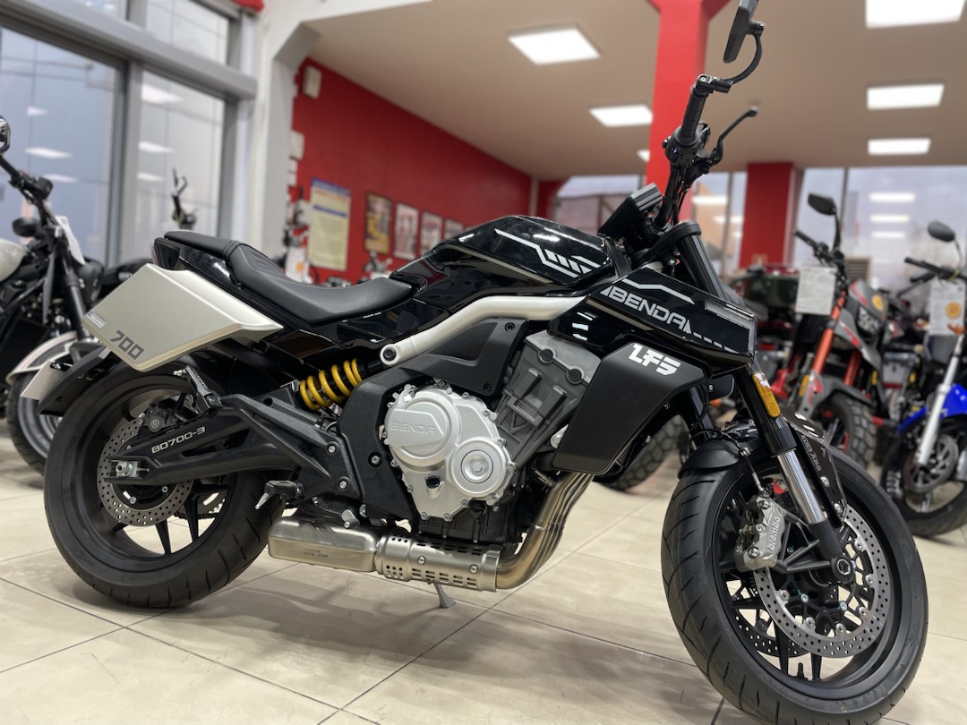 Мотоцикл Benda LFS 700 