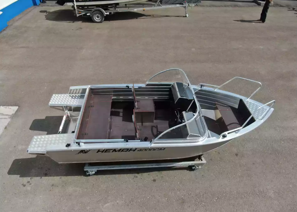 Алюминиевая лодка  Неман-400 DCM NEW 