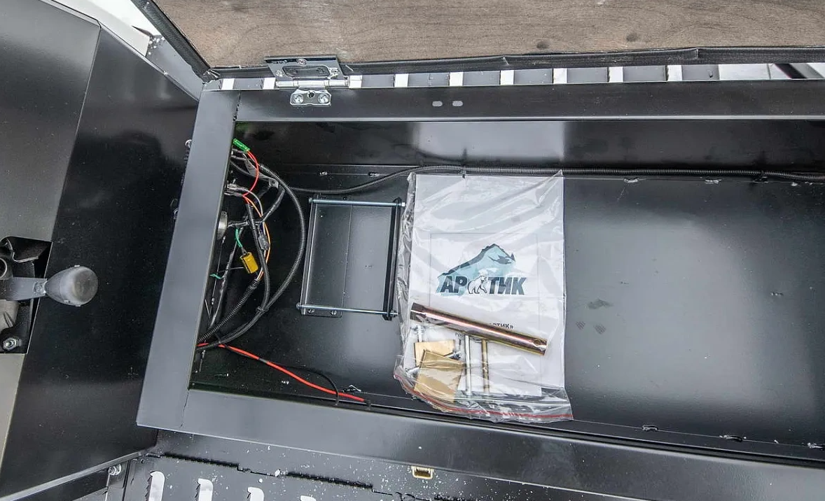 Снегоход БТС "АРКТИК 4Т" 18.5 л.с. э/зап, реверс, тормоз 