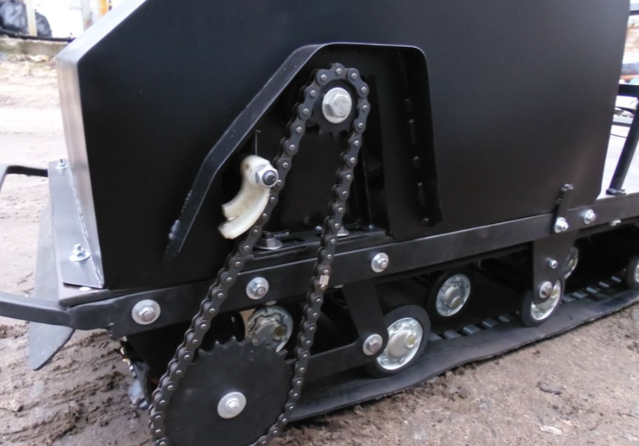 Мотобуксировщик AhtaR Зима 15 л/с с вариатором 