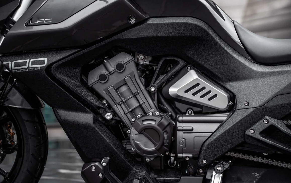 Мотоцикл Benda LFC 700 Pro 