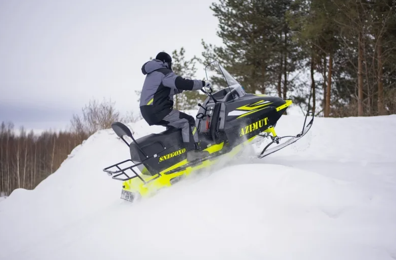 Миниснегоход Бурлак Азимут 20 л.с.  Б/У 