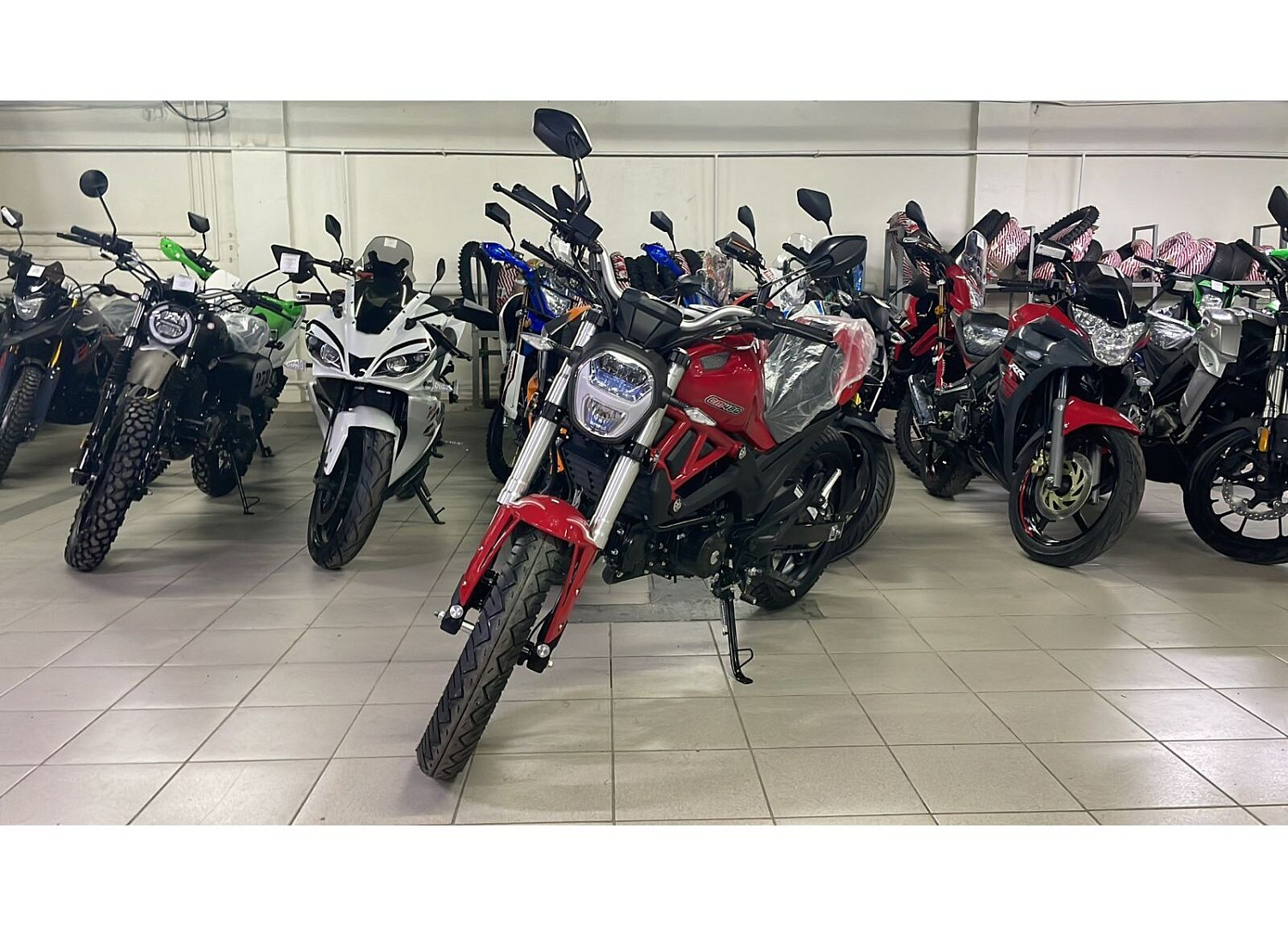 Мотоцикл VMC Monster - 125сс (replica Ducati Monster), дисковый тормоз 