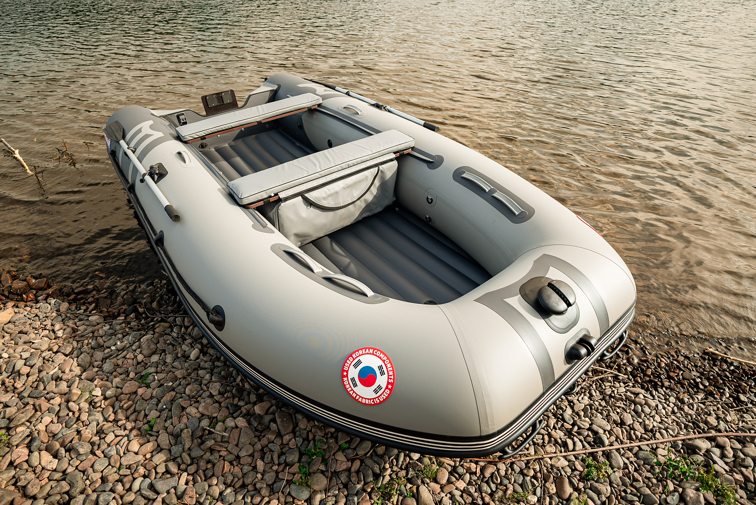 Лодка MISHIMO RIVER JET 390 под водомет 