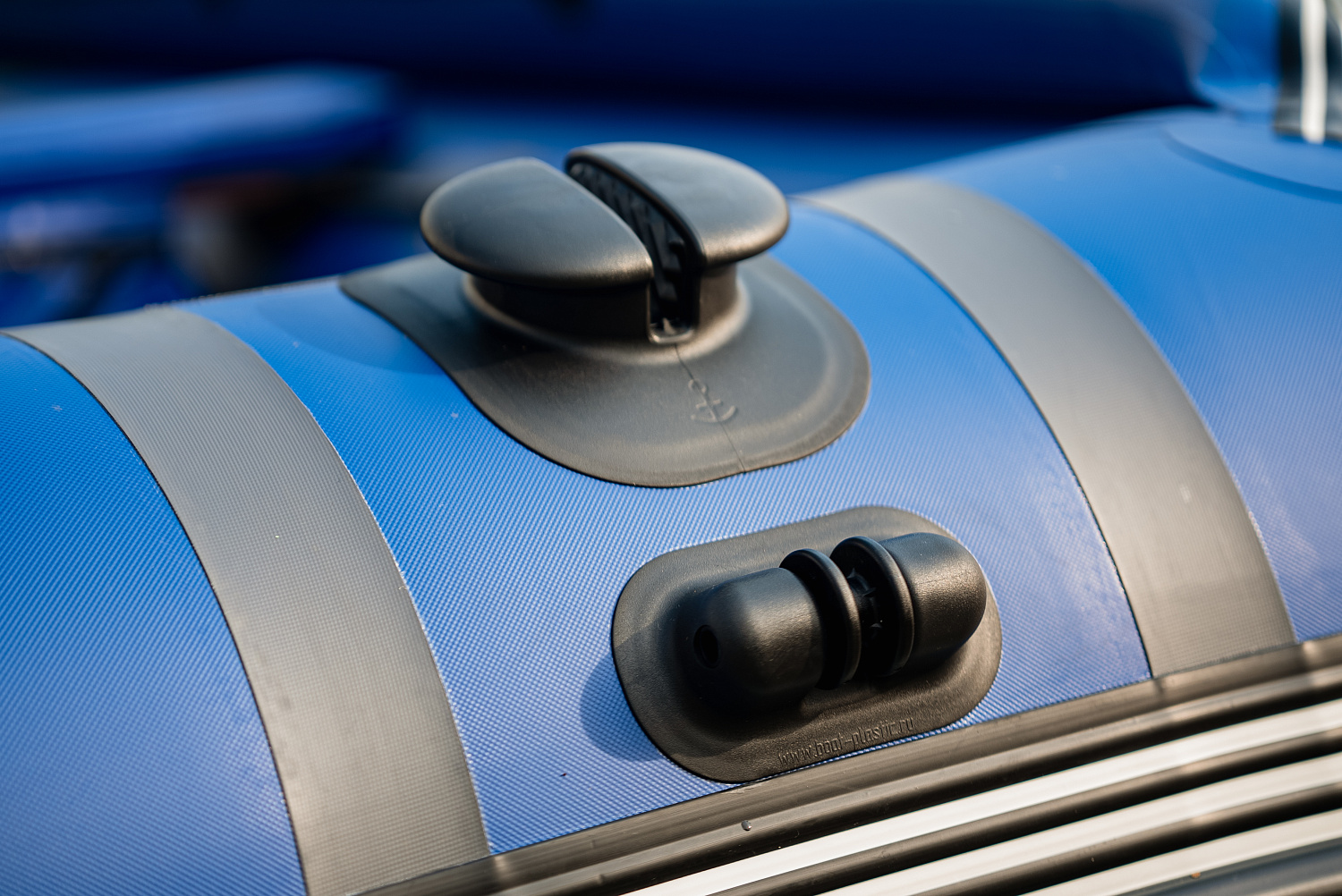 Лодка MISHIMO RIVER FJET PRO 430  под водомет 