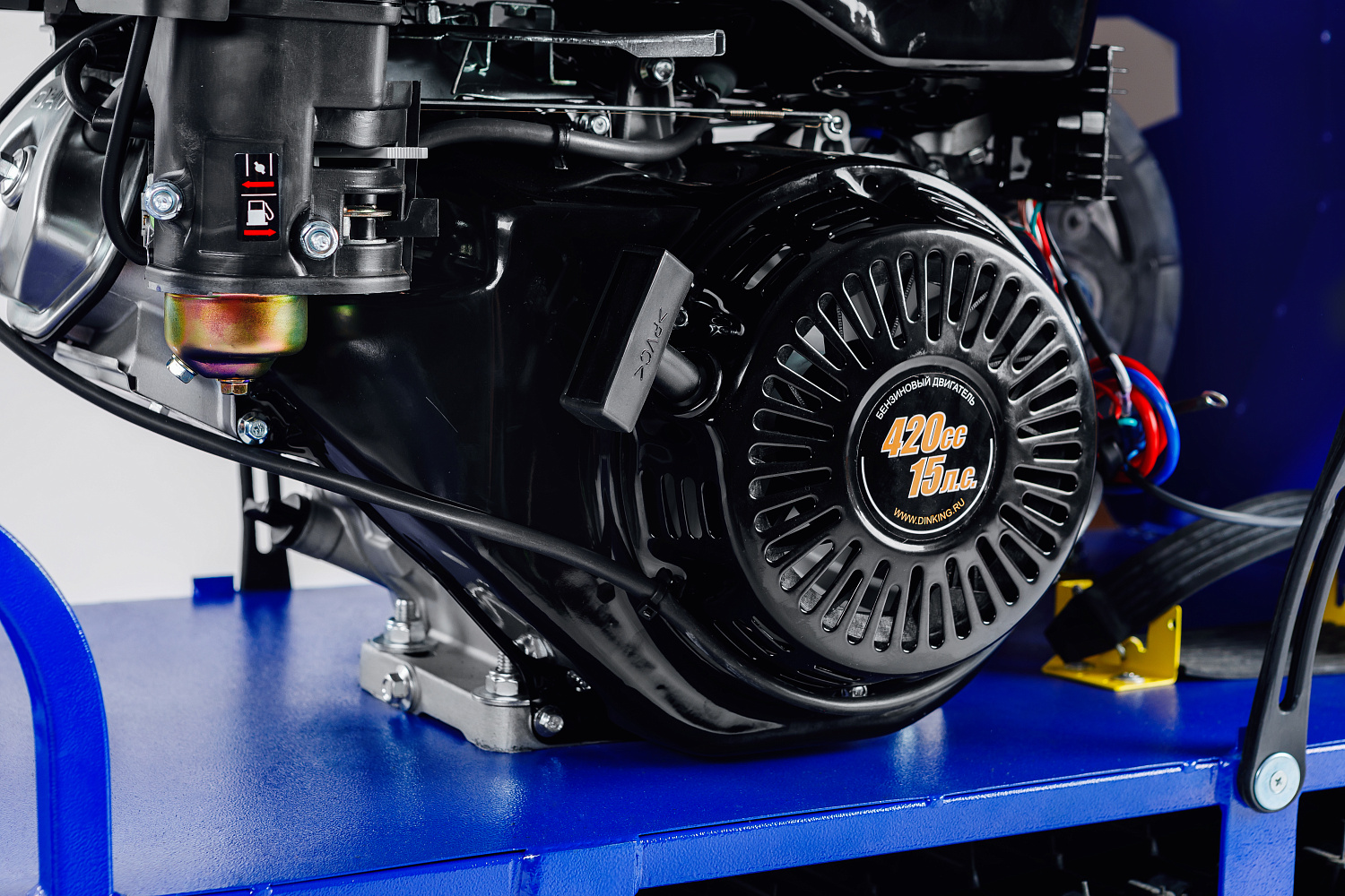 МОТОБУКСИРОВЩИК SNOW DOG 15 л.с. 