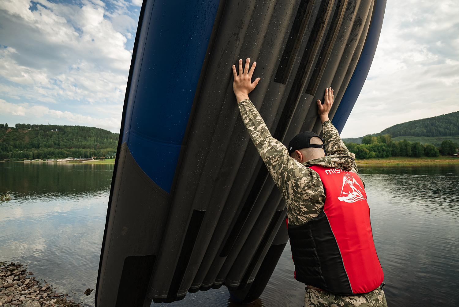 Лодка MISHIMO RIVER FJET PRO 430  под водомет 